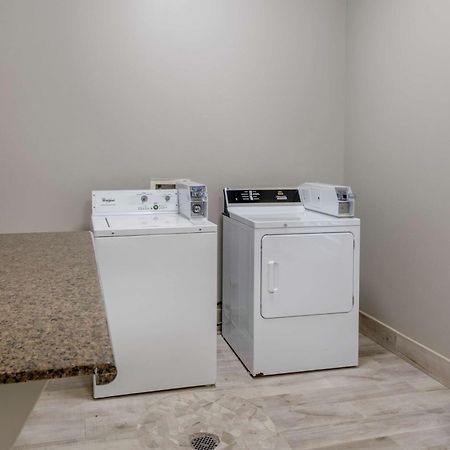 Hampton Inn Brownwood Exteriör bild